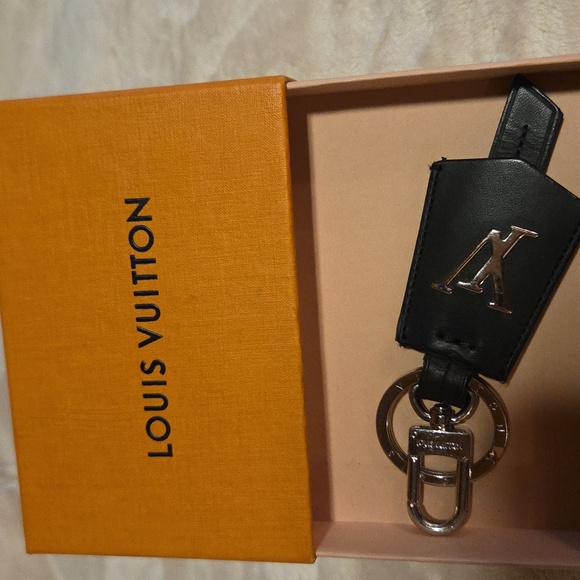 Louis Vuitton Black Leather Key Holder